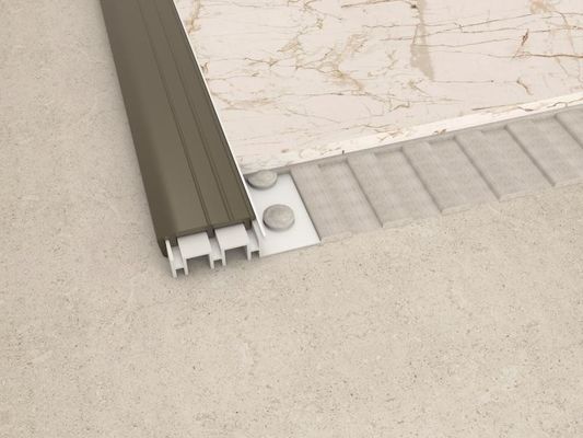 L'or décoratif a balayé l'équilibre de profil de tuile de mur de bande de transition de l'acier inoxydable 304