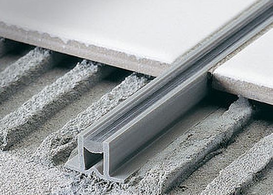 Le carrelage en bois équilibrent le profil en aluminium d'extrusion de joint en aluminium de mouvement de 25mm