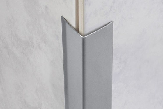 Le bord en aluminium de tuile de profil équilibrent l'équilibre affilant faisant le coin en céramique de tuile de profils en aluminium d'extrusion