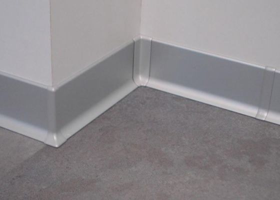 Plancher en aluminium en métal de TUV bordant pour le mur de cuisine