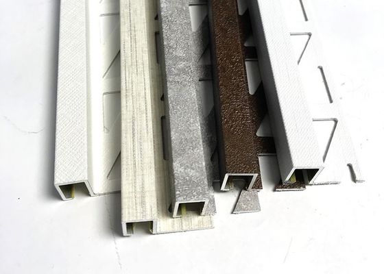 Panneaux de jonction en aluminium de bord pour le profil en aluminium d'extrusion de coin de bord de tuile