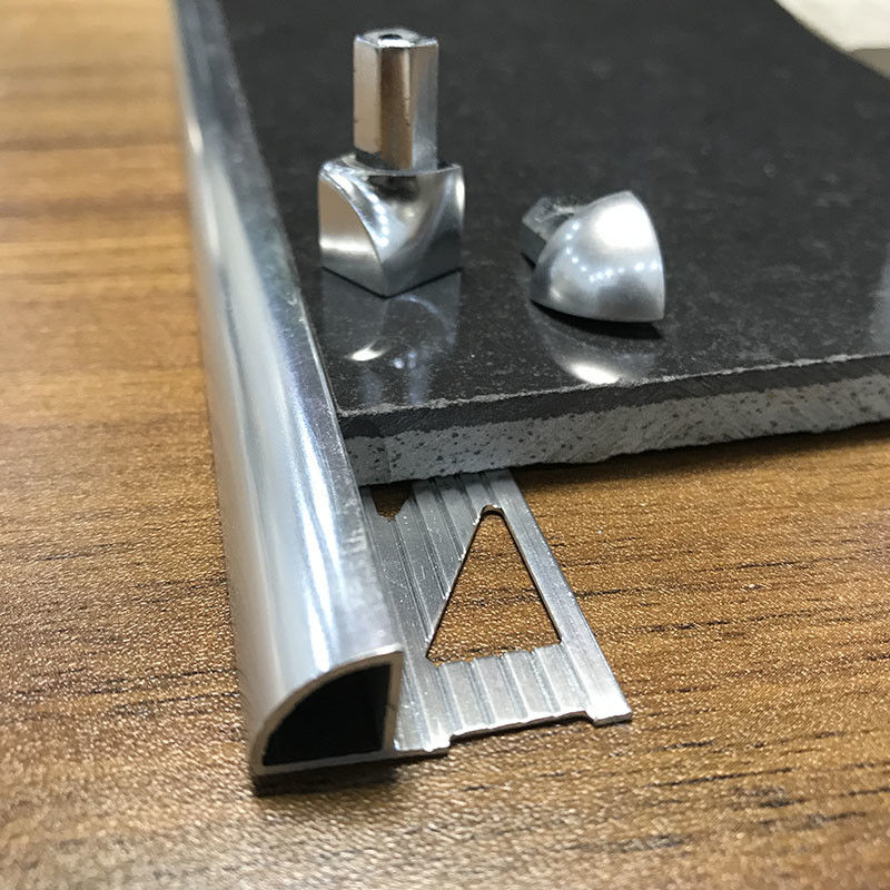 Équilibre blanc en métal de tuile de salle de bains de tuile d'équilibre de place de bord d'équilibre en aluminium de tuile