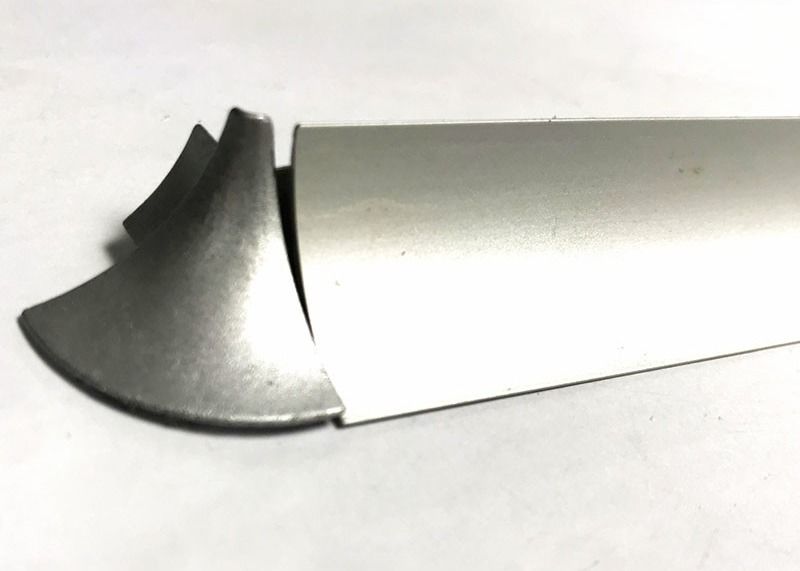 Équilibre de bord de tuile de salle de bains anodisé par équilibre en aluminium de tuile de bord de place en métal