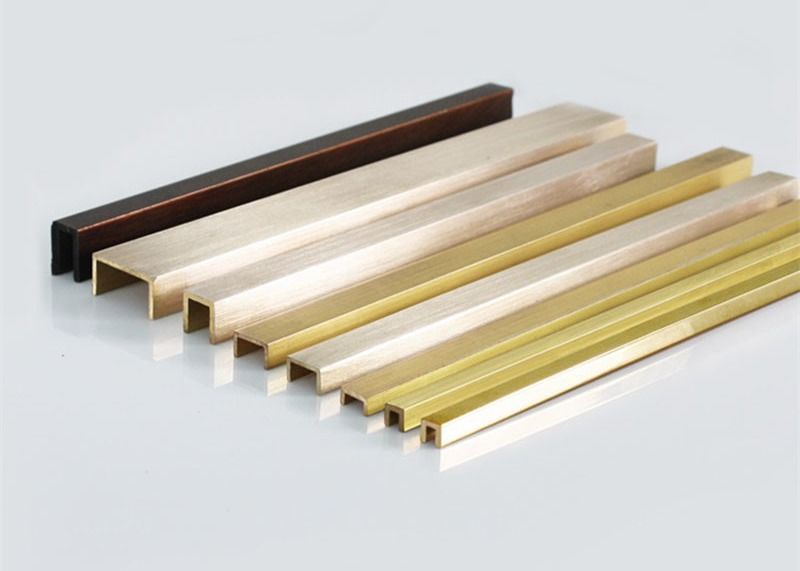 Équilibre en laiton de bord pour la décoration de carreau de céramique des tuiles 2.5m