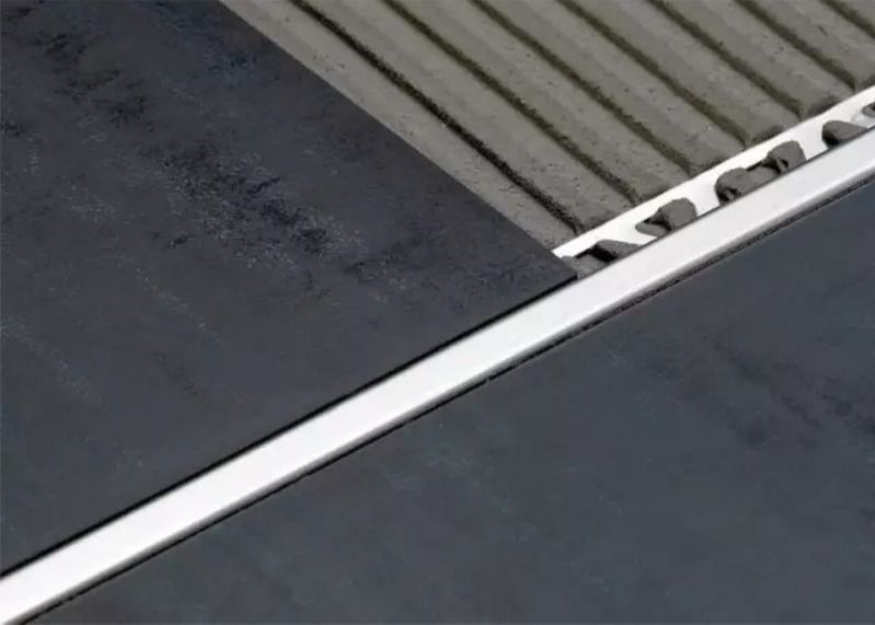 équilibre de finition de bord de tuile de bande d'équilibre en aluminium de tuile de 2.5m pour le plancher en bois