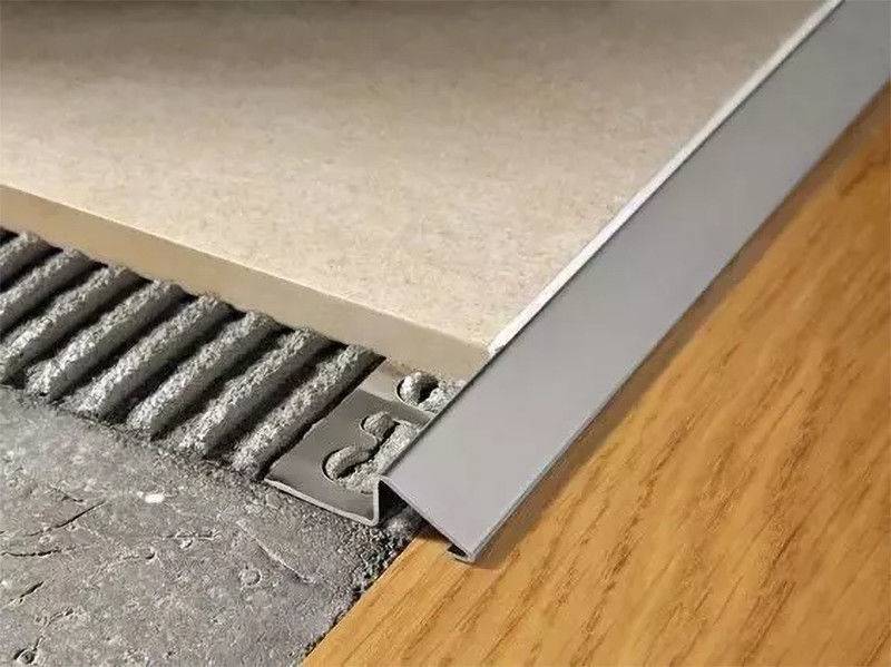 équilibre de bord de tuile en métal de 2.5m pour l'aluminium d'équilibre de bord de tuile de profil d'alliage d'aluminium