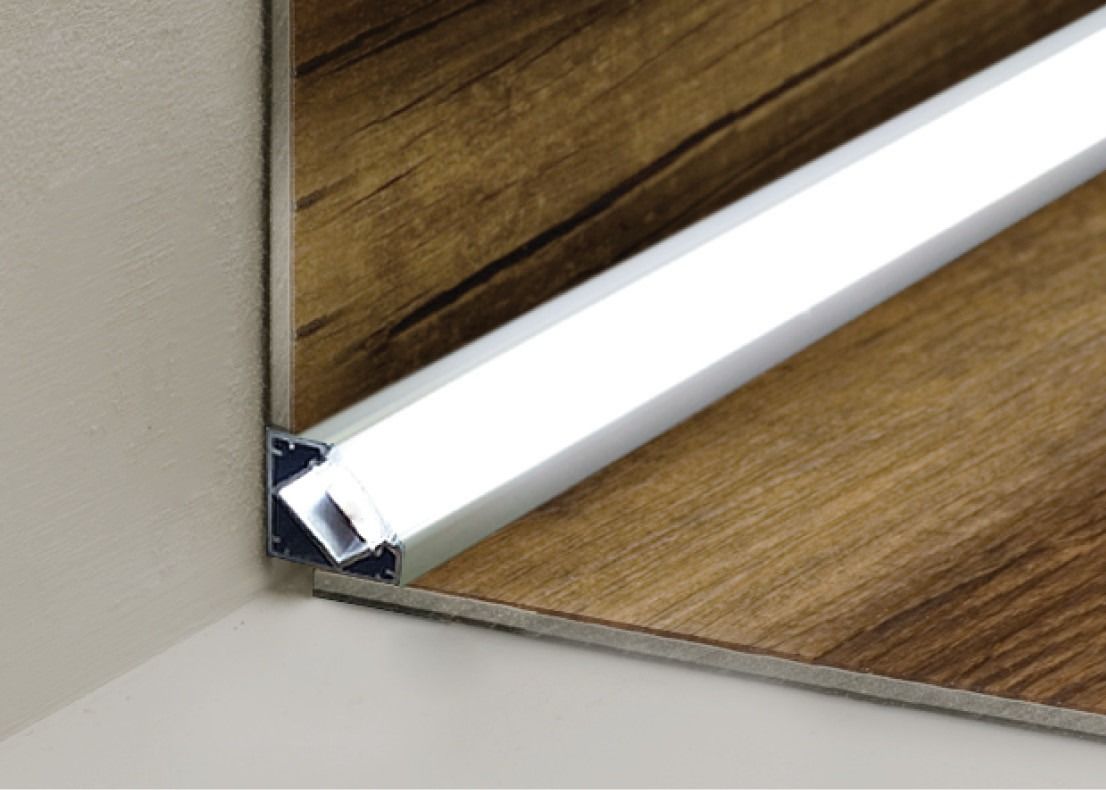 La ligne menée par profil coin en aluminium de haute qualité de conseil de bordage d'alliage d'aluminium a expulsé profil léger de LED