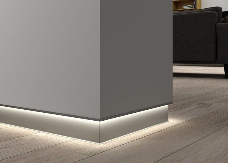 La ligne menée par profil coin en aluminium de haute qualité de conseil de bordage d'alliage d'aluminium a expulsé profil léger de LED