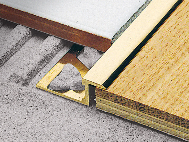 La bande rebord en laiton luxueuse de décoration intérieure a balayé l'équilibre en laiton 10mm de tuile