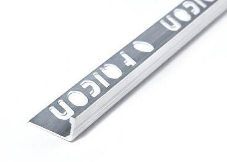 L forment la ligne de démarcation de métal céramique en aluminium de plancher de Ridge Trims Profil Manufactures Aluminium de bord de tuile