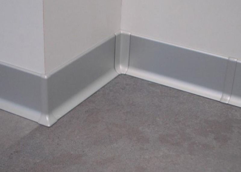 Plancher en aluminium en métal de TUV bordant pour le mur de cuisine