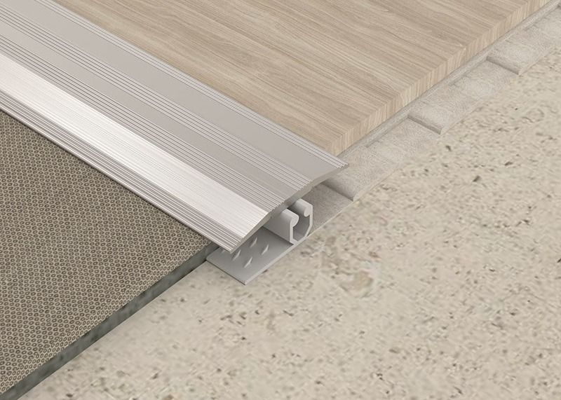T forment la bande de transition en aluminium