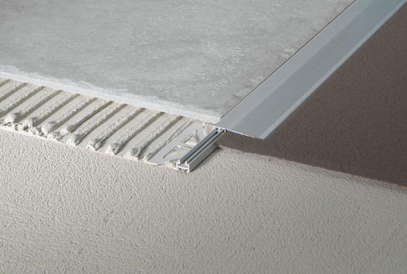 Le conseil de bordage supérieur a poli l'équilibre en aluminium 25mm de tapis