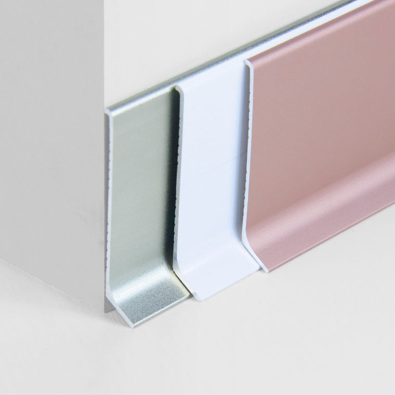 Conseil de bordage en aluminium argenté balayé 60mm pour la protection de bord de mur