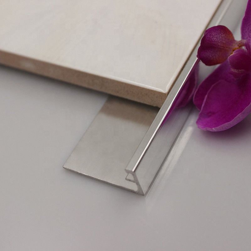 Tous forment l'équilibre en céramique en aluminium de tuile de coin de mur d'accessoires de tuile