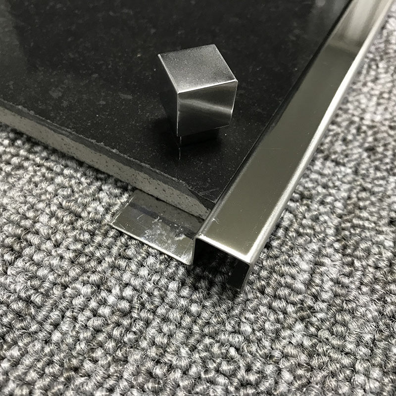Équilibre carré décoratif en acier de bord de tuile des bandes 2.0mm de Sqstainless de miroir